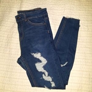 Distressed High Waist Jeans